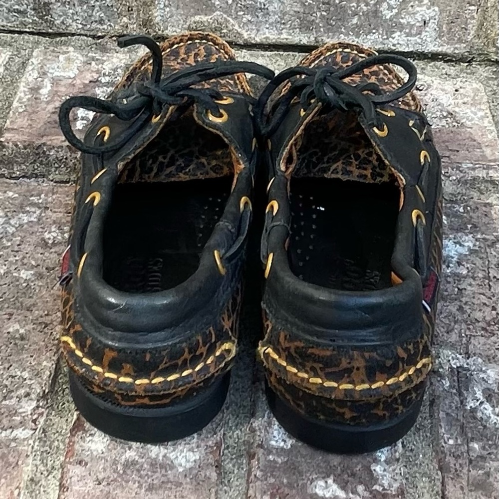 Sebago Docksiders - Picture 3 of 8